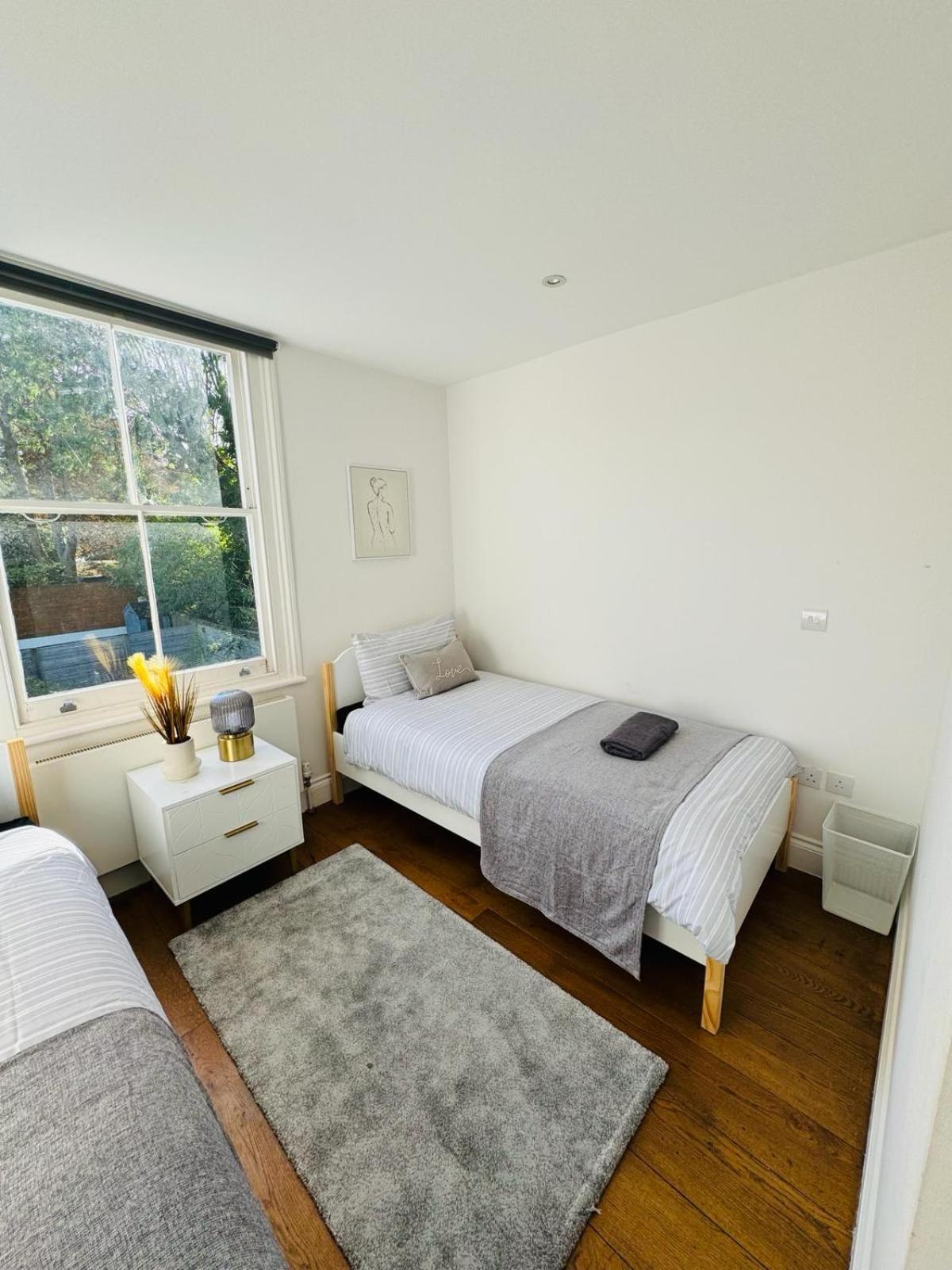Stunning Flat In Chiswick Londres Exterior foto