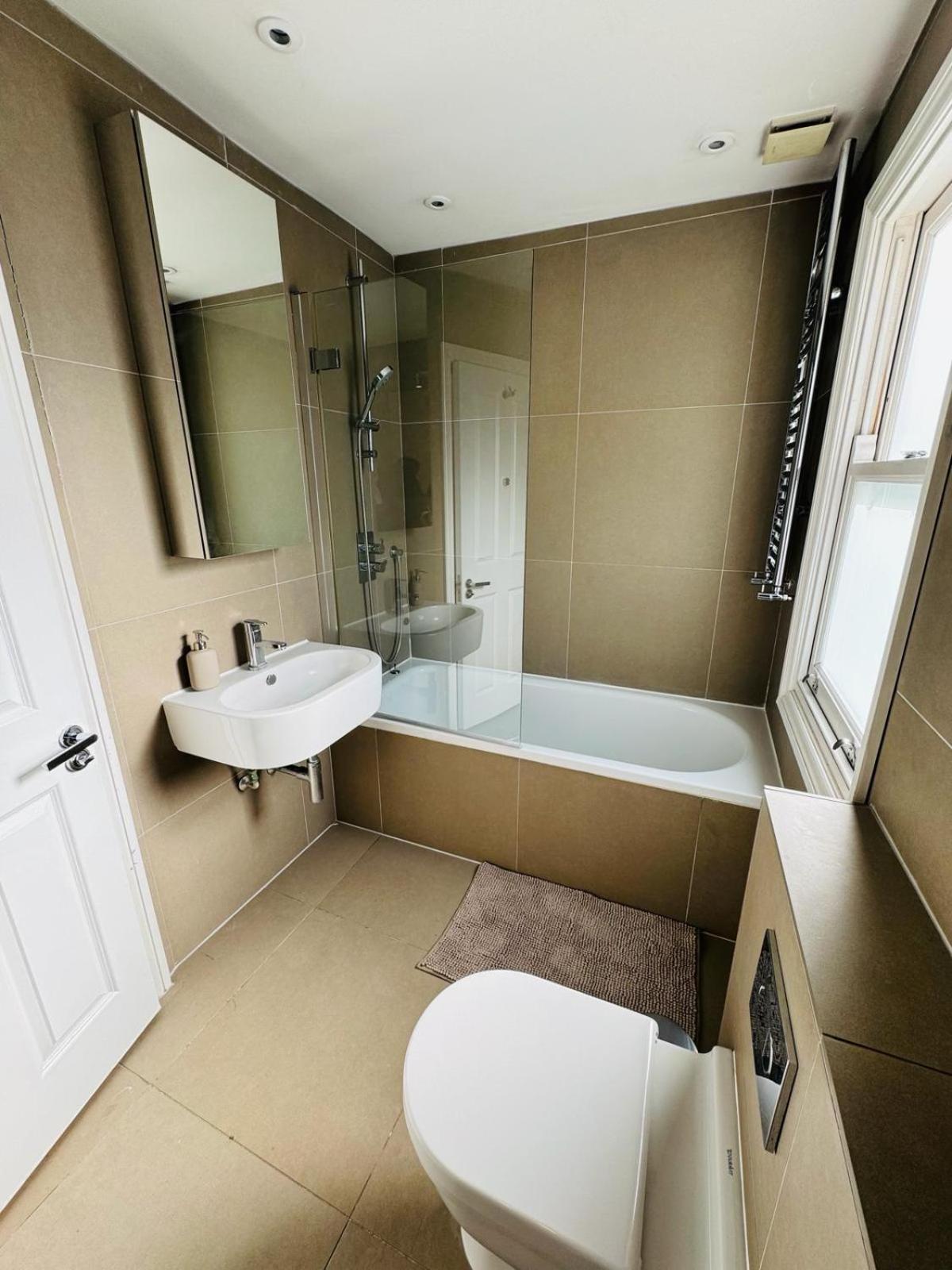 Stunning Flat In Chiswick Londres Exterior foto