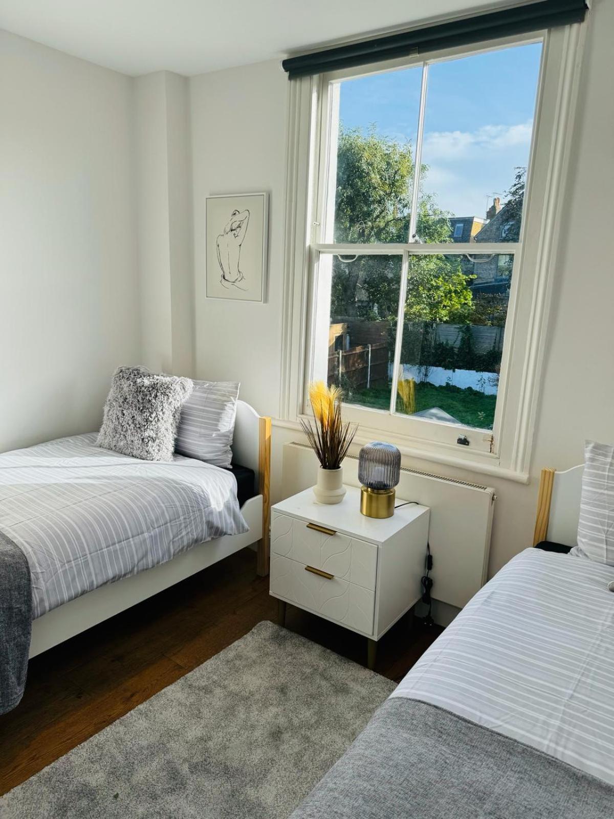Stunning Flat In Chiswick Londres Exterior foto
