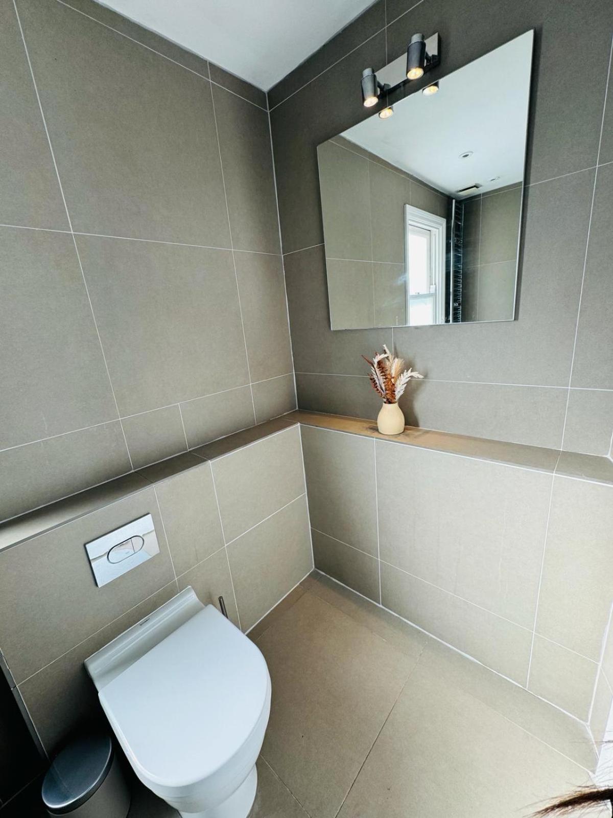 Stunning Flat In Chiswick Londres Exterior foto